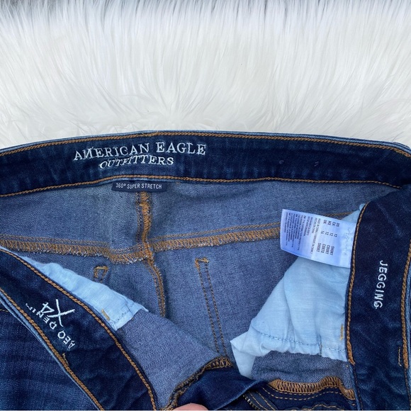 American Eagle distressed dark wash jeggings - Picture 3 of 4